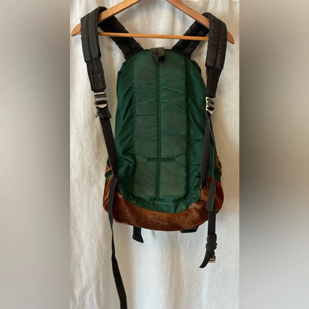 Vintage Green Canvas Backpack with Leather Trim